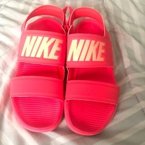 Nike Tanjun Sandal